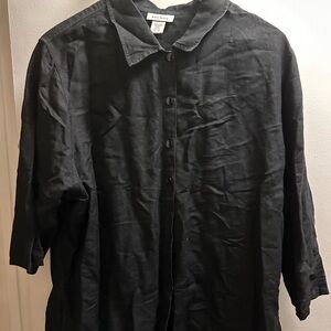 5 Various women’s button down shirts - great deal